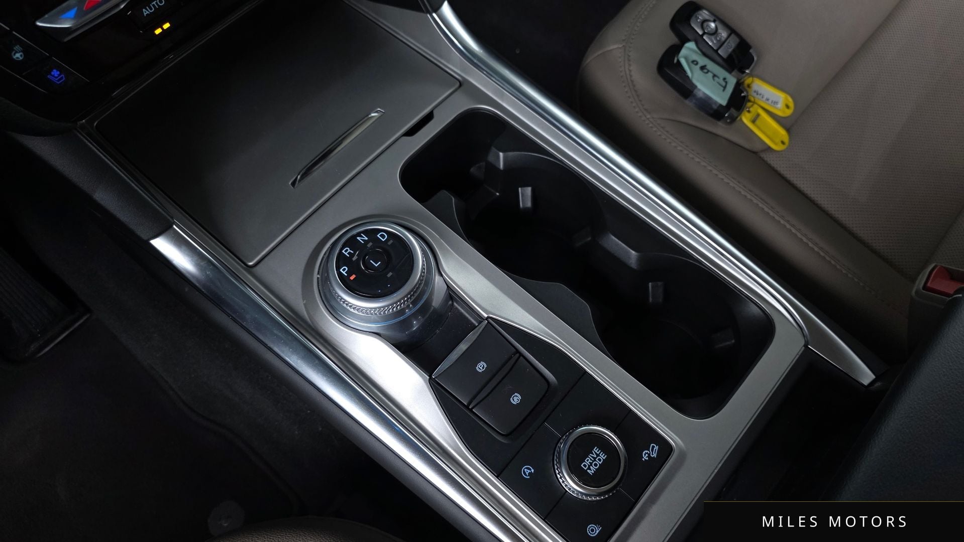 Ford Explorer 2023 — миниатюра 12