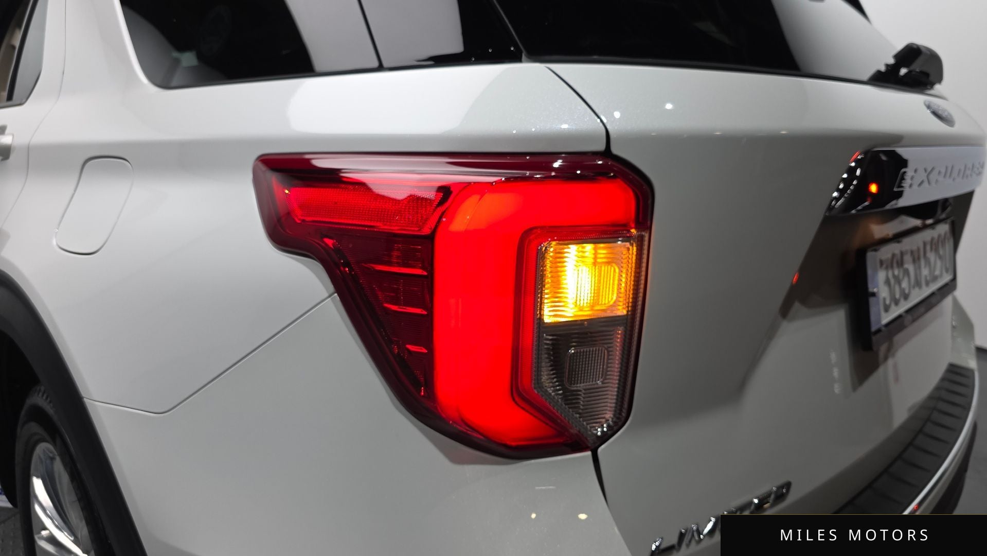 Ford Explorer 2023 — миниатюра 9