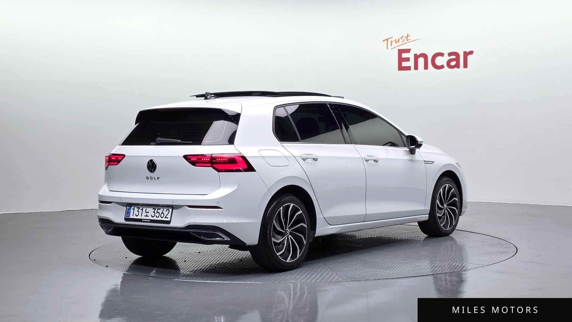 Volkswagen Golf 2024 — миниатюра 2