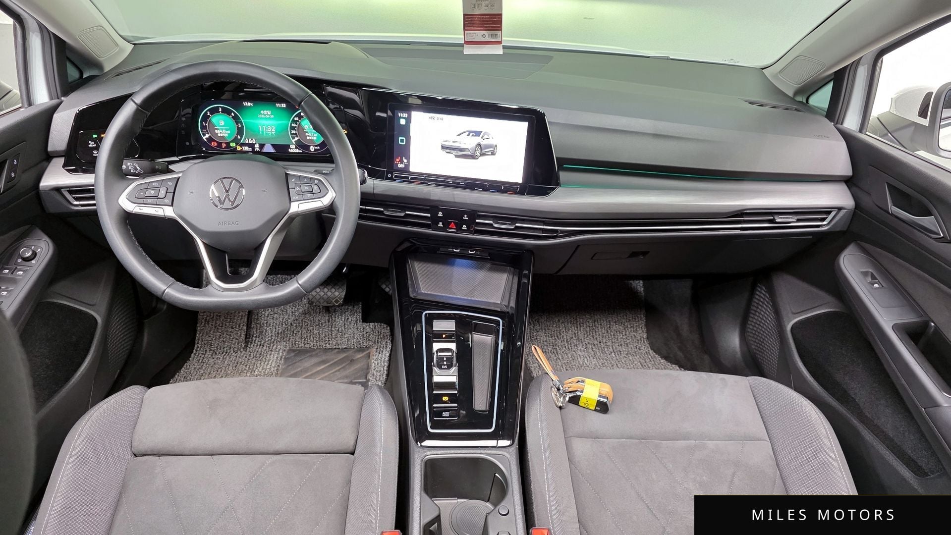 Volkswagen Golf 2024 — миниатюра 10