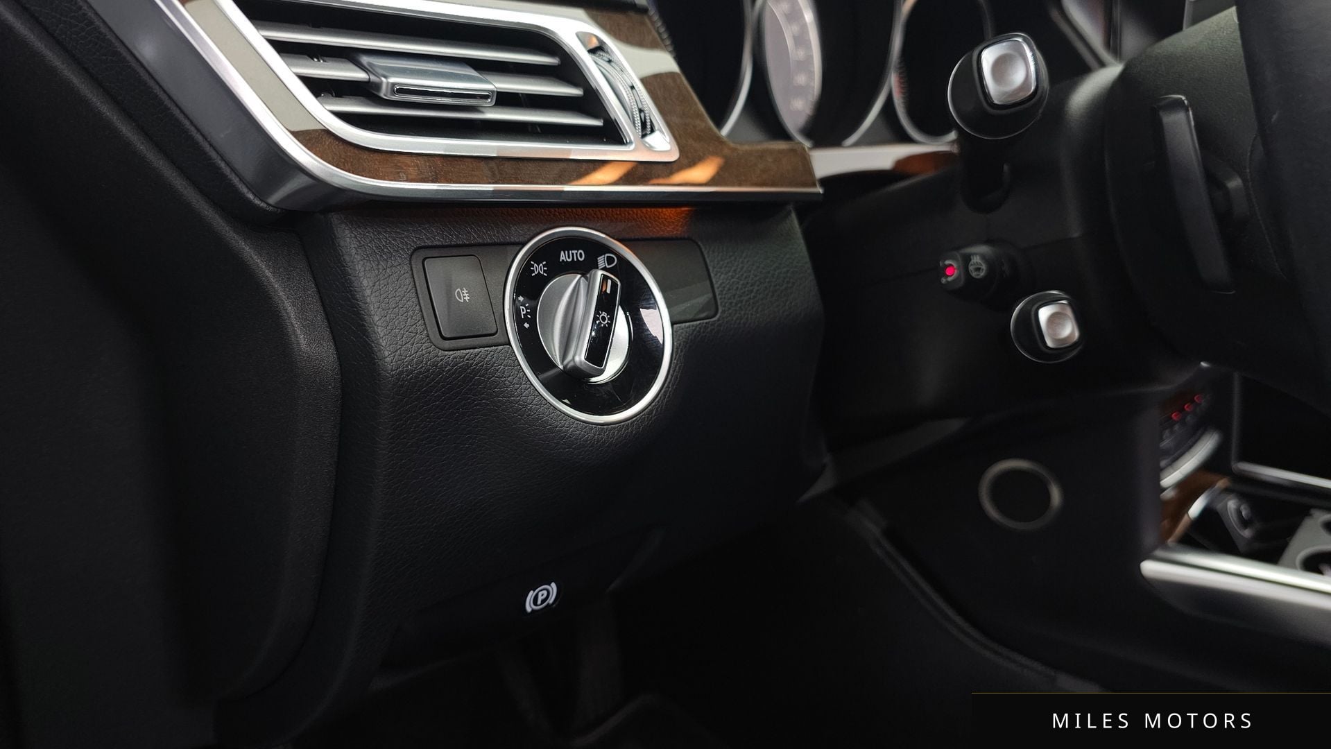 Mercedes-Benz E-Class W212 2014 — миниатюра 12