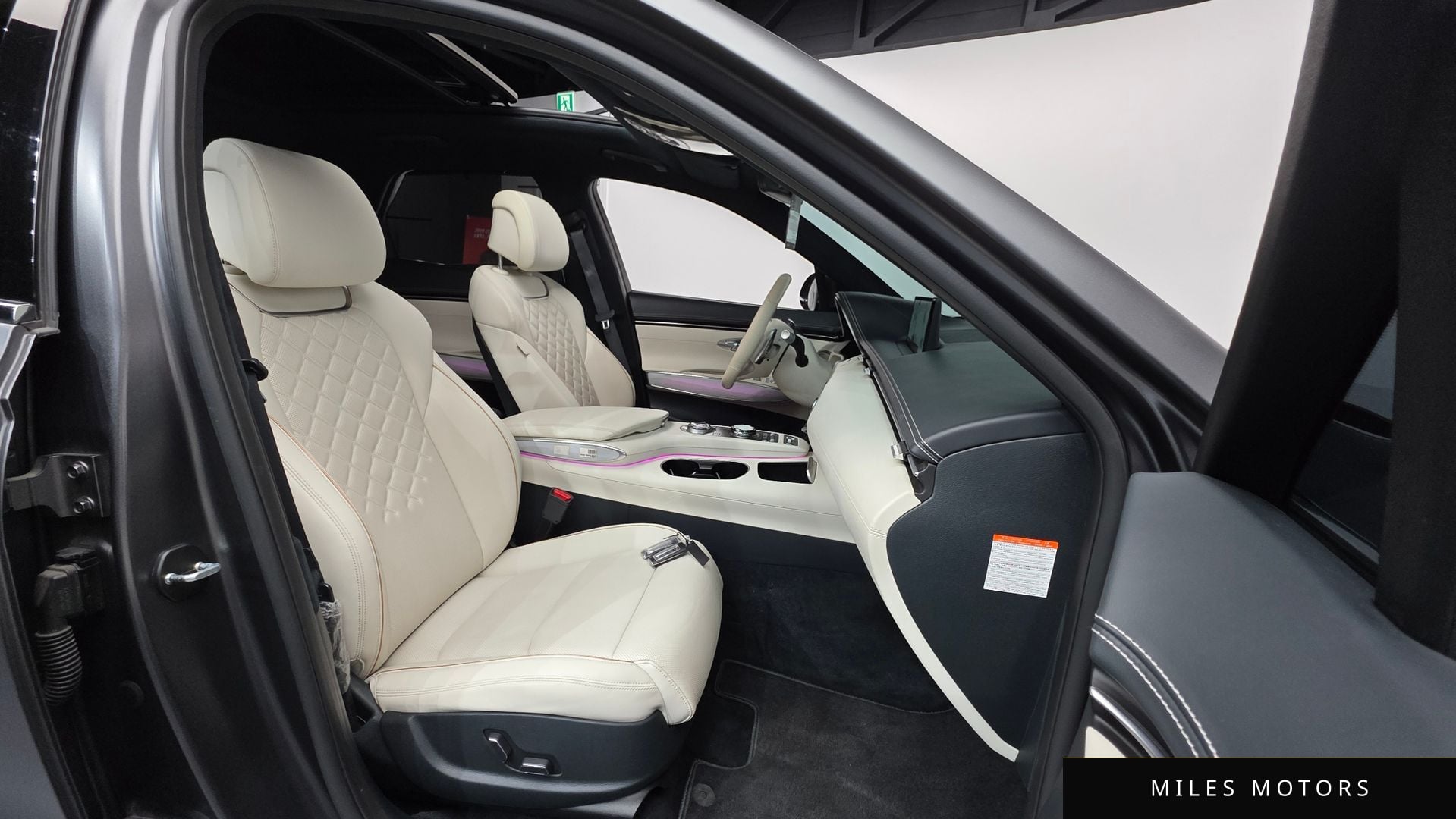 Genesis GV70 2022 — миниатюра 10