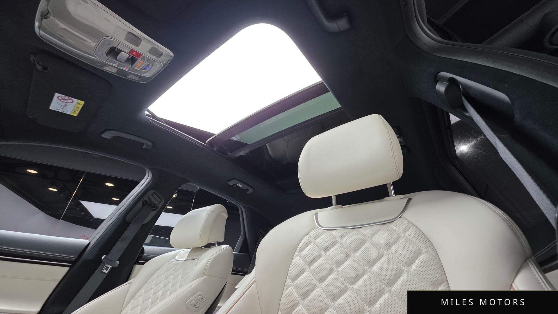 Genesis GV70 2022 — миниатюра 12