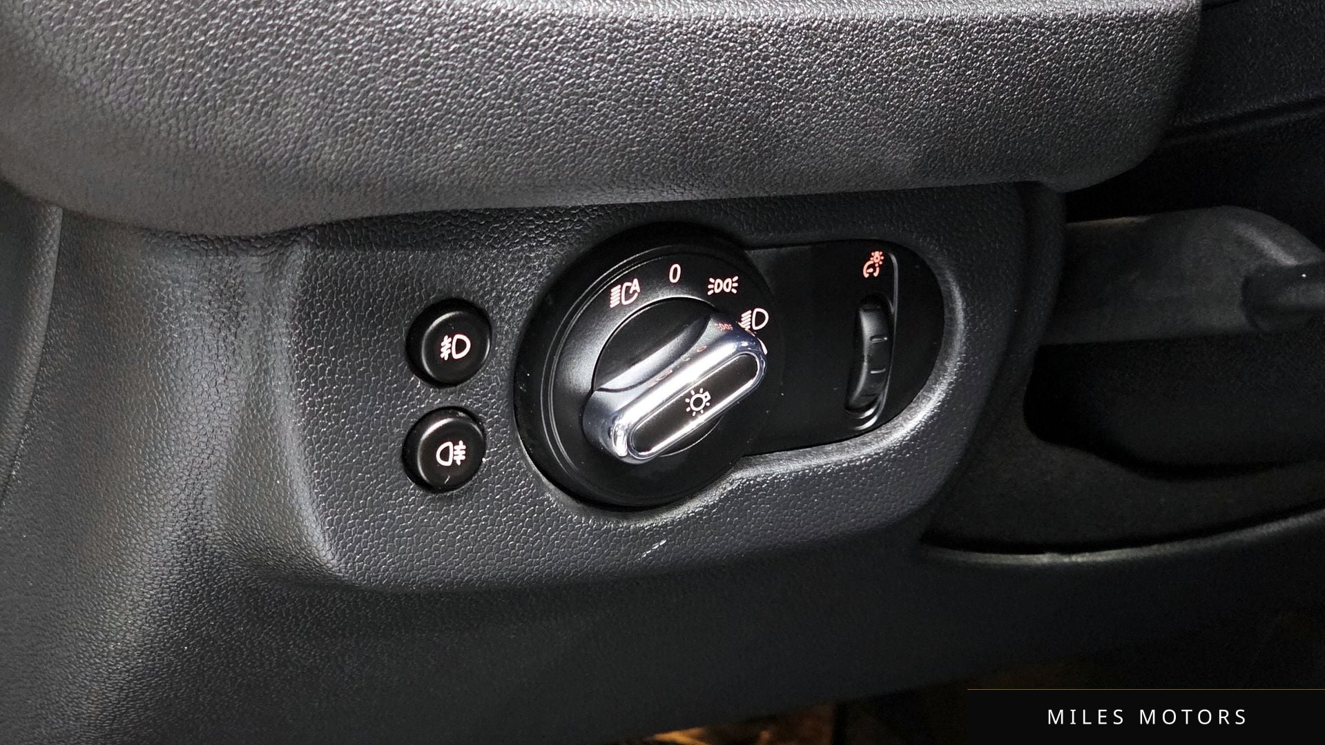 MINI 쿠퍼 D 클럽맨 2020 — миниатюра 21