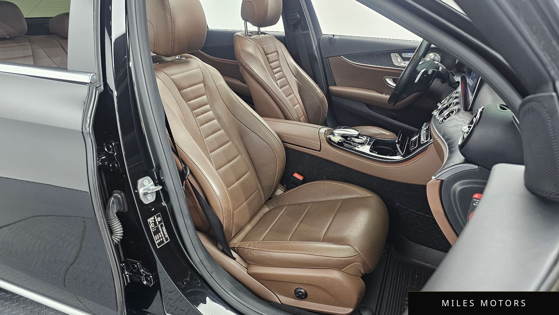 Mercedes-Benz E-Class W213 2017 — миниатюра 12