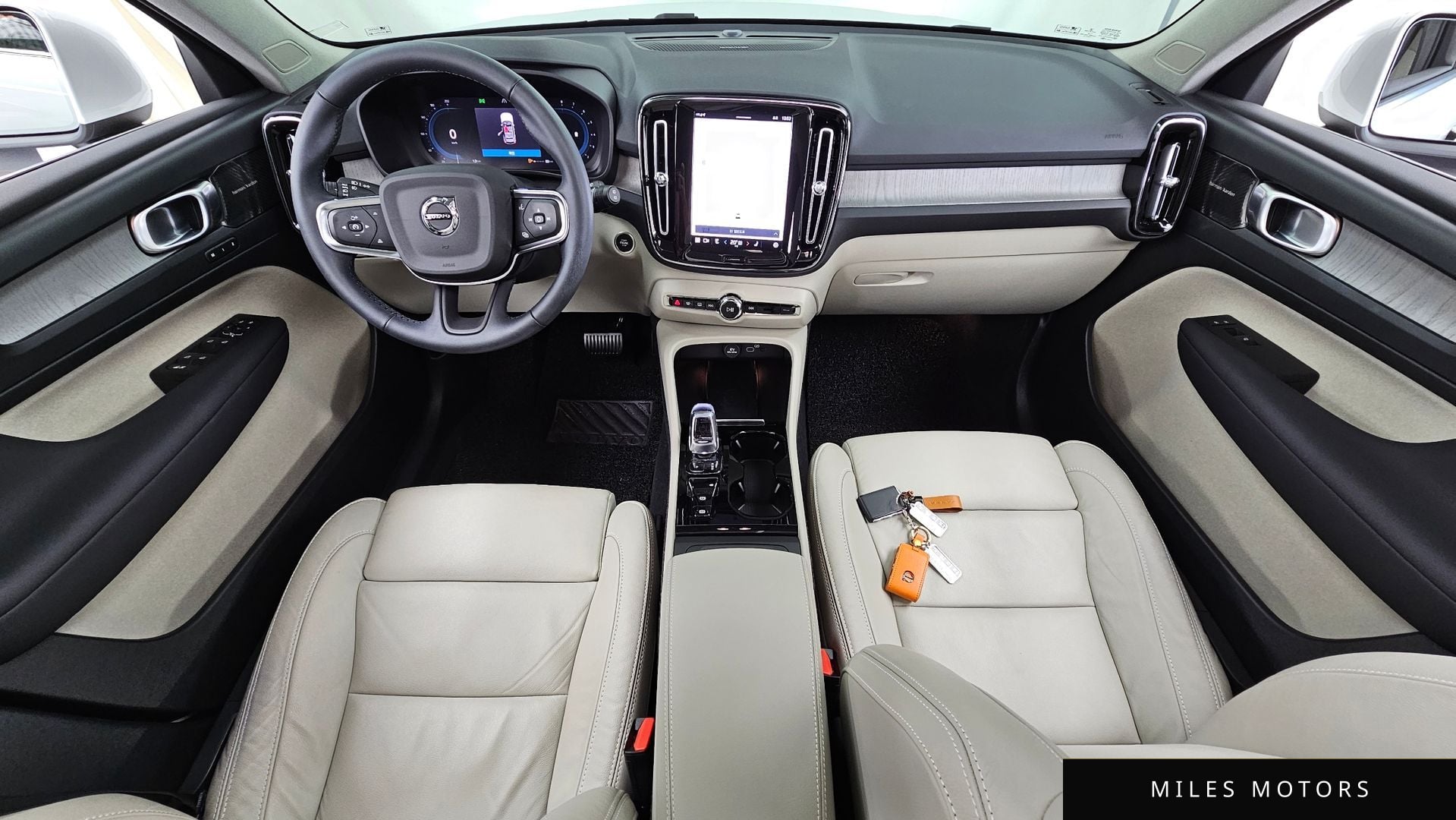 Volvo XC40 2023 — миниатюра 10