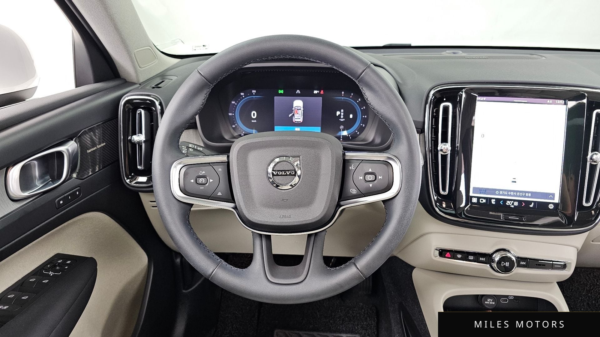 Volvo XC40 2023 — миниатюра 19