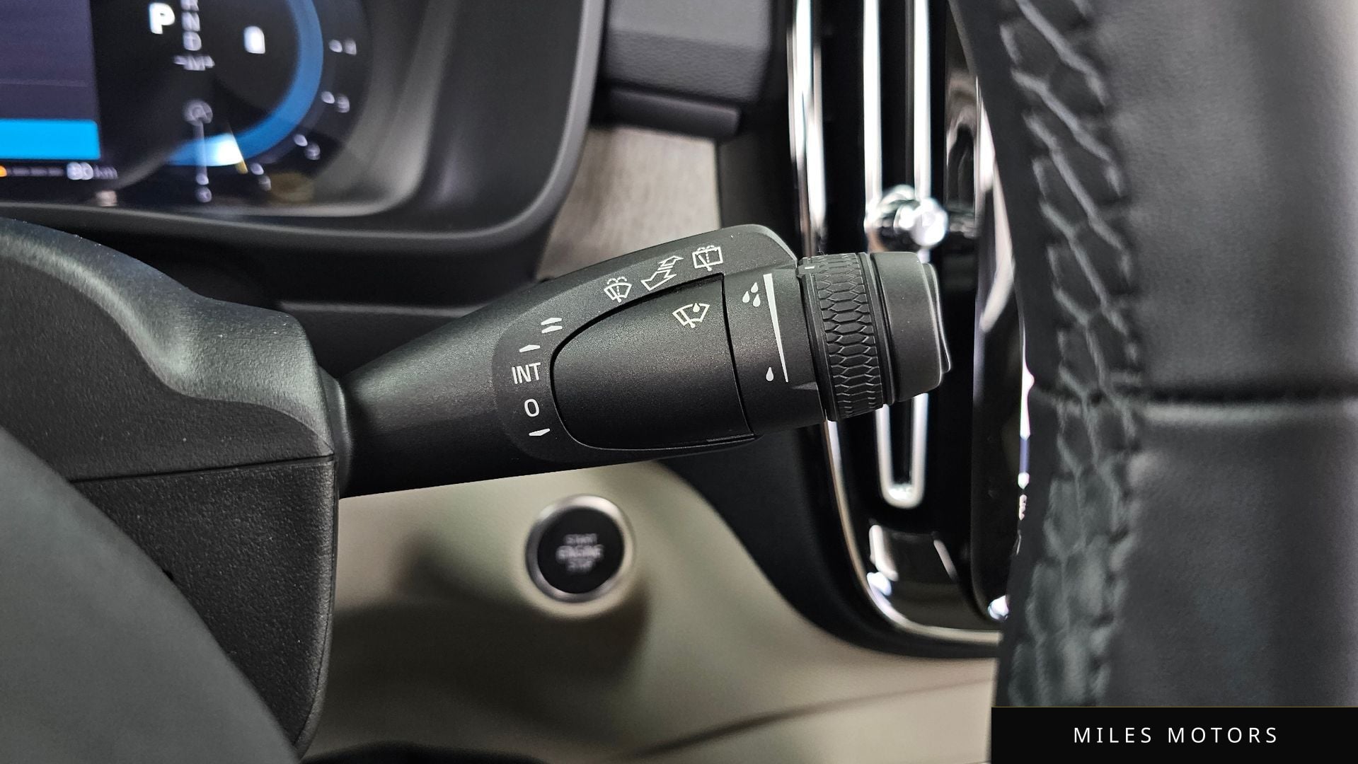 Volvo XC40 2023 — миниатюра 24