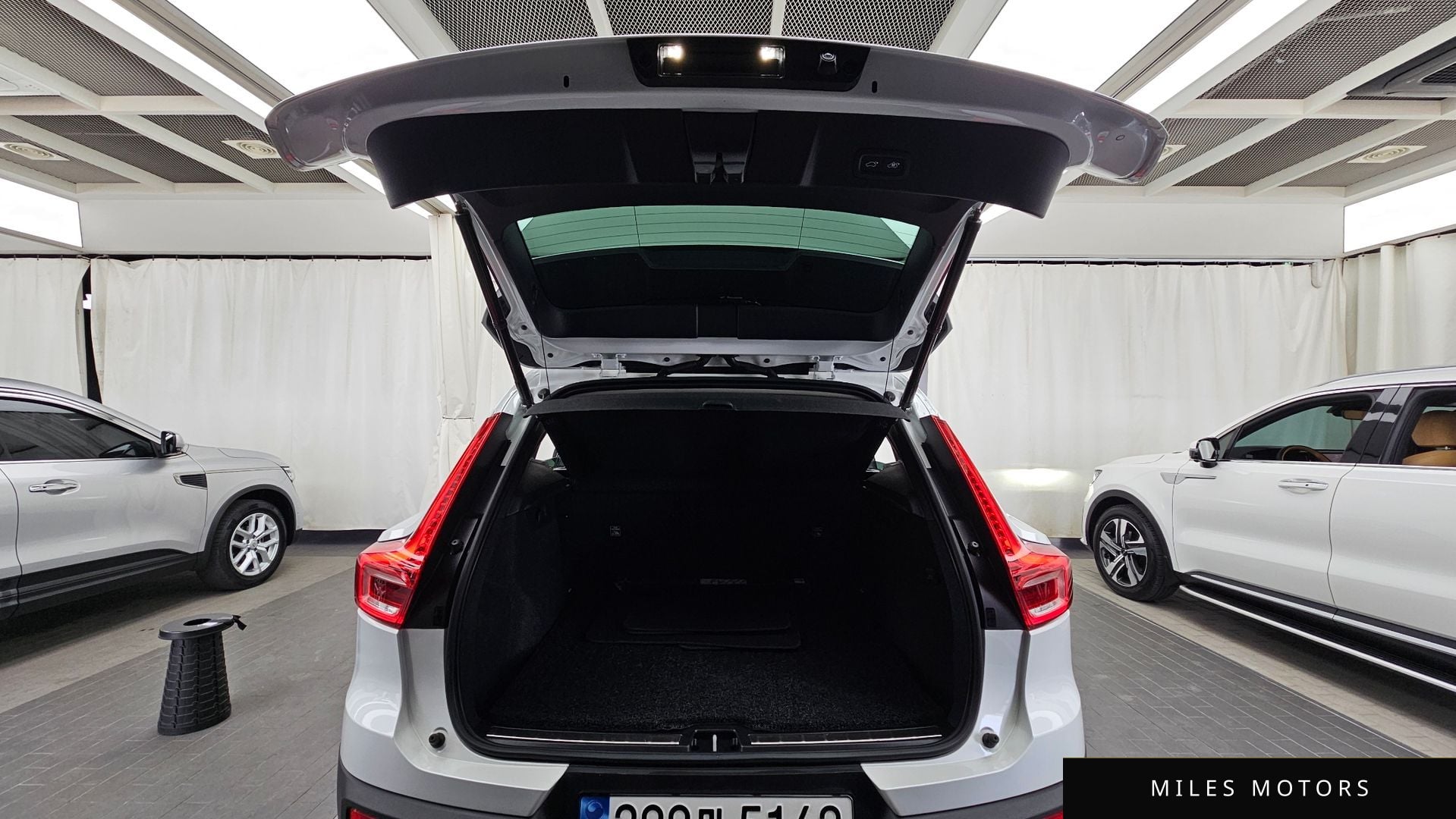 Volvo XC40 2023 — миниатюра 30