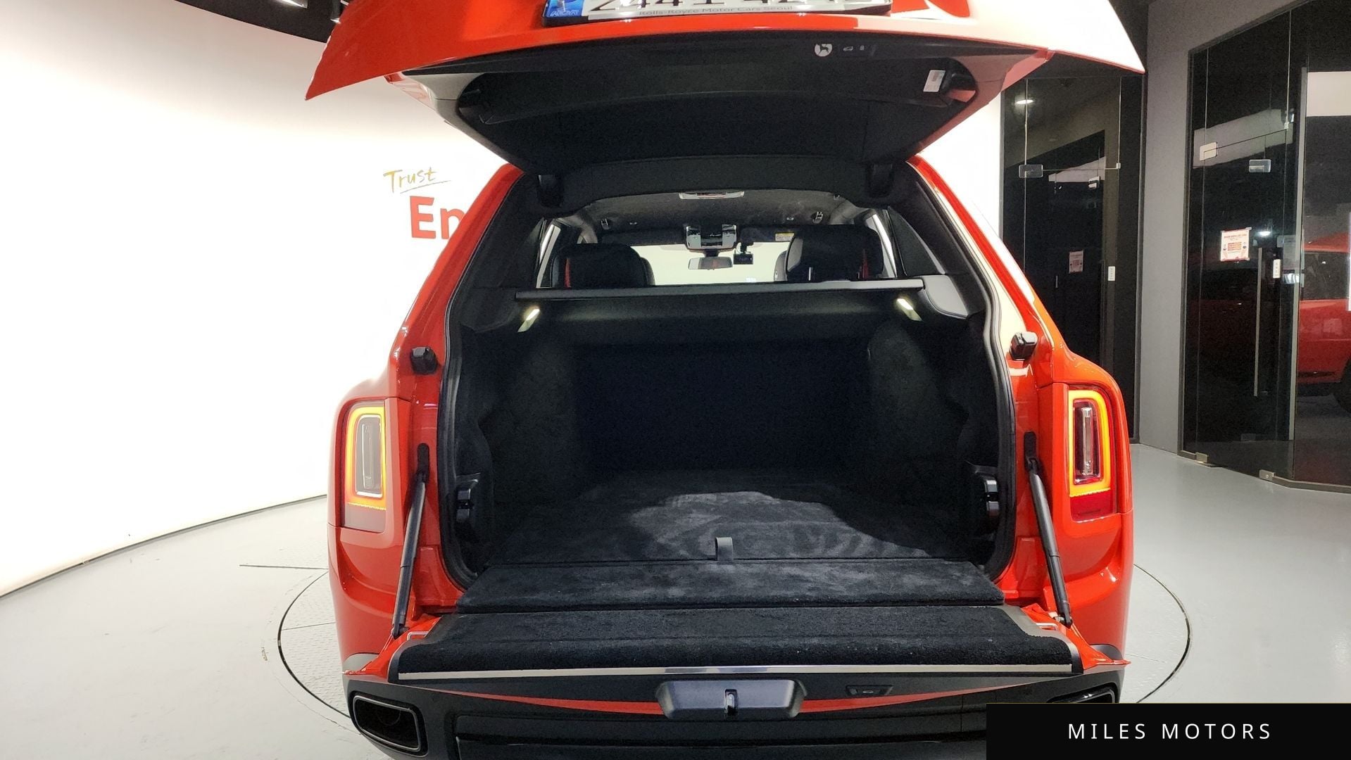 Rolls-Royce 컬리넌 2023 — миниатюра 20
