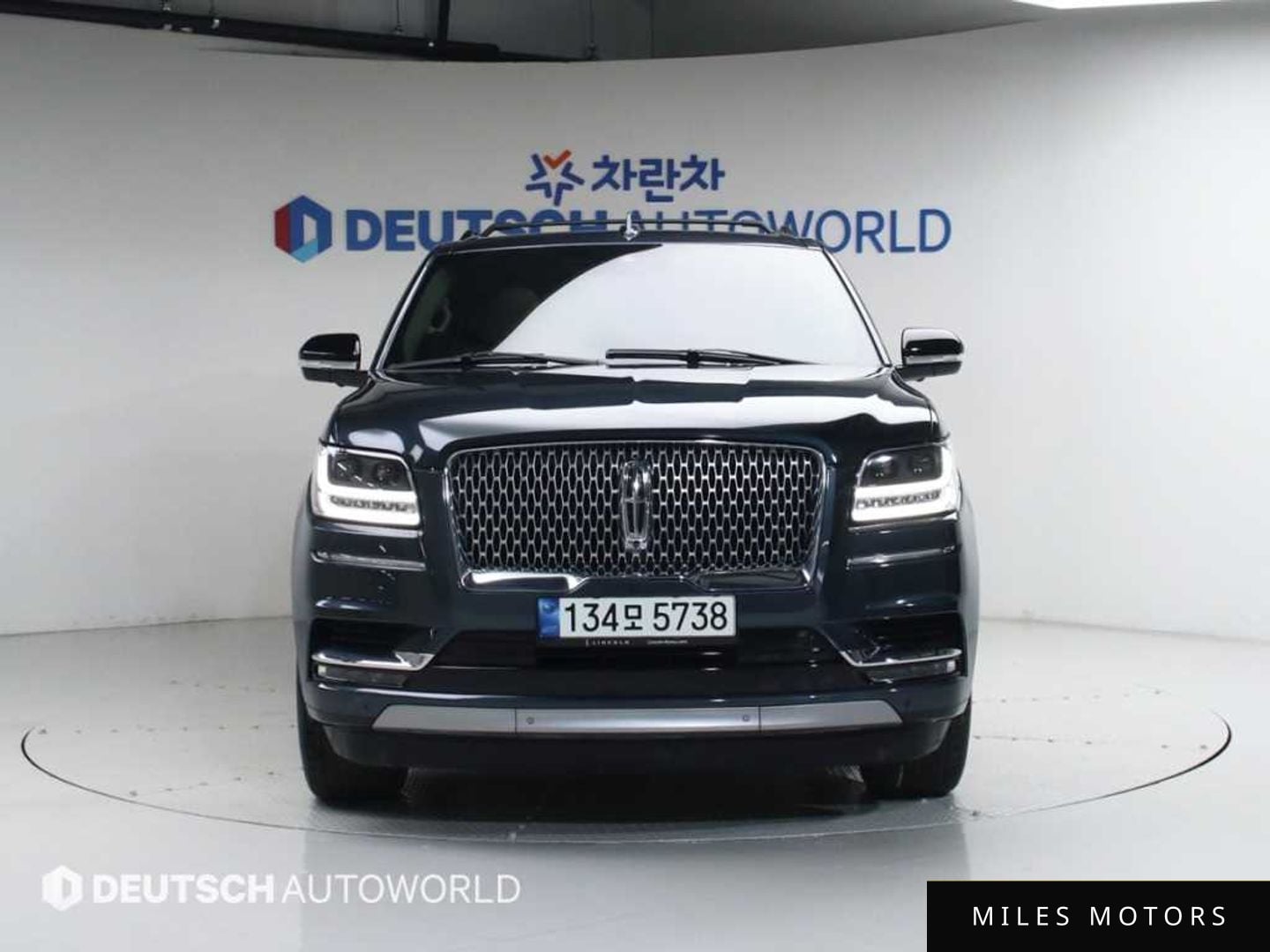 Lincoln Navigator 2021 — миниатюра 3