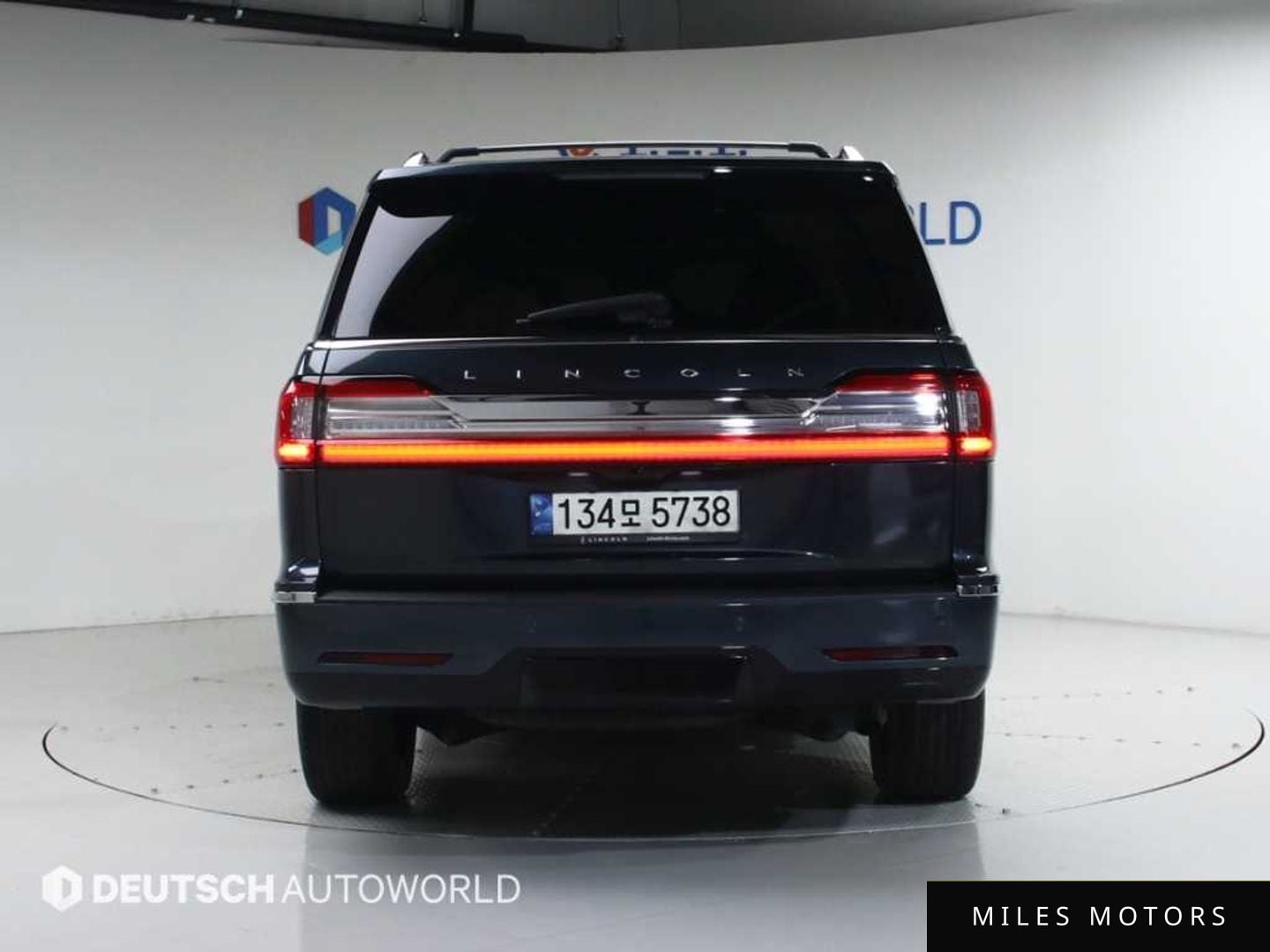 Lincoln Navigator 2021 — миниатюра 4