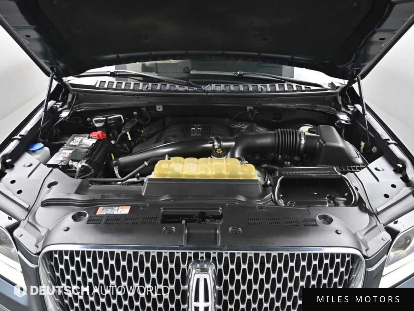 Lincoln Navigator 2021 — миниатюра 6