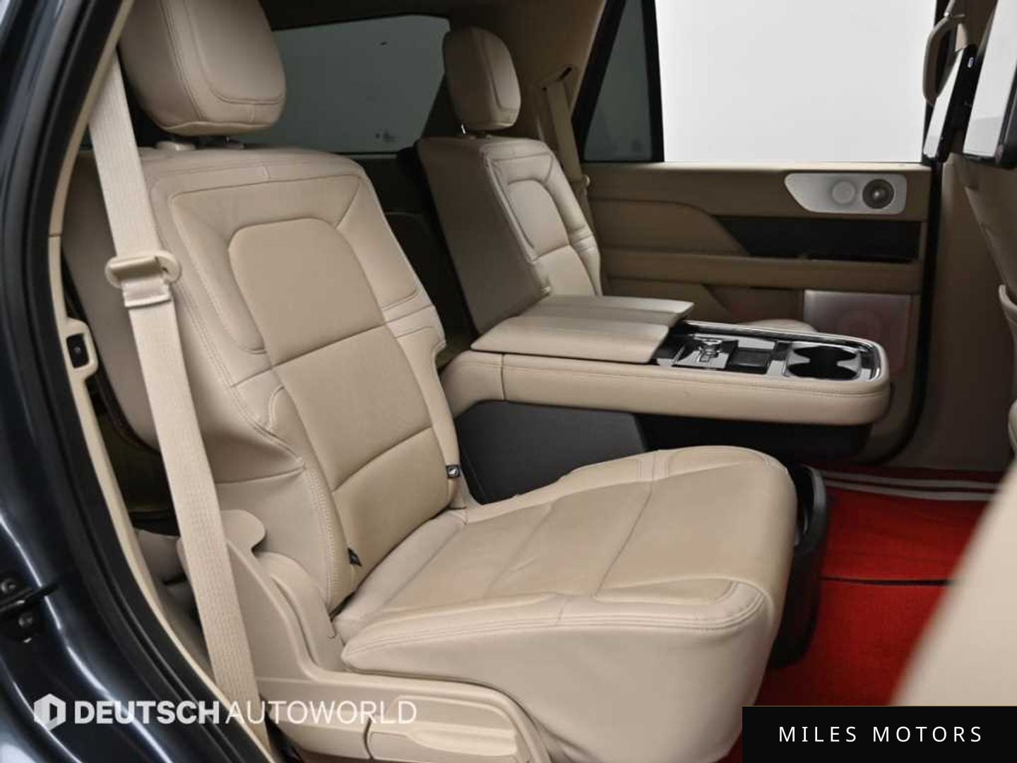 Lincoln Navigator 2021 — миниатюра 11