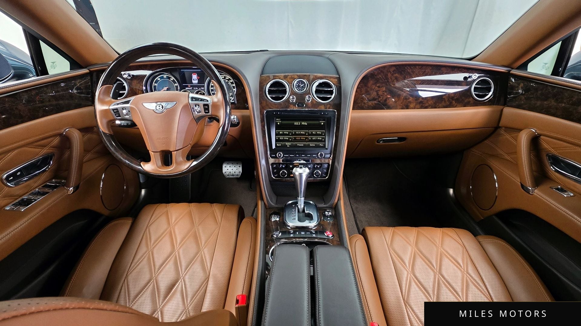 Bentley 플라잉스퍼 2015 — миниатюра 7