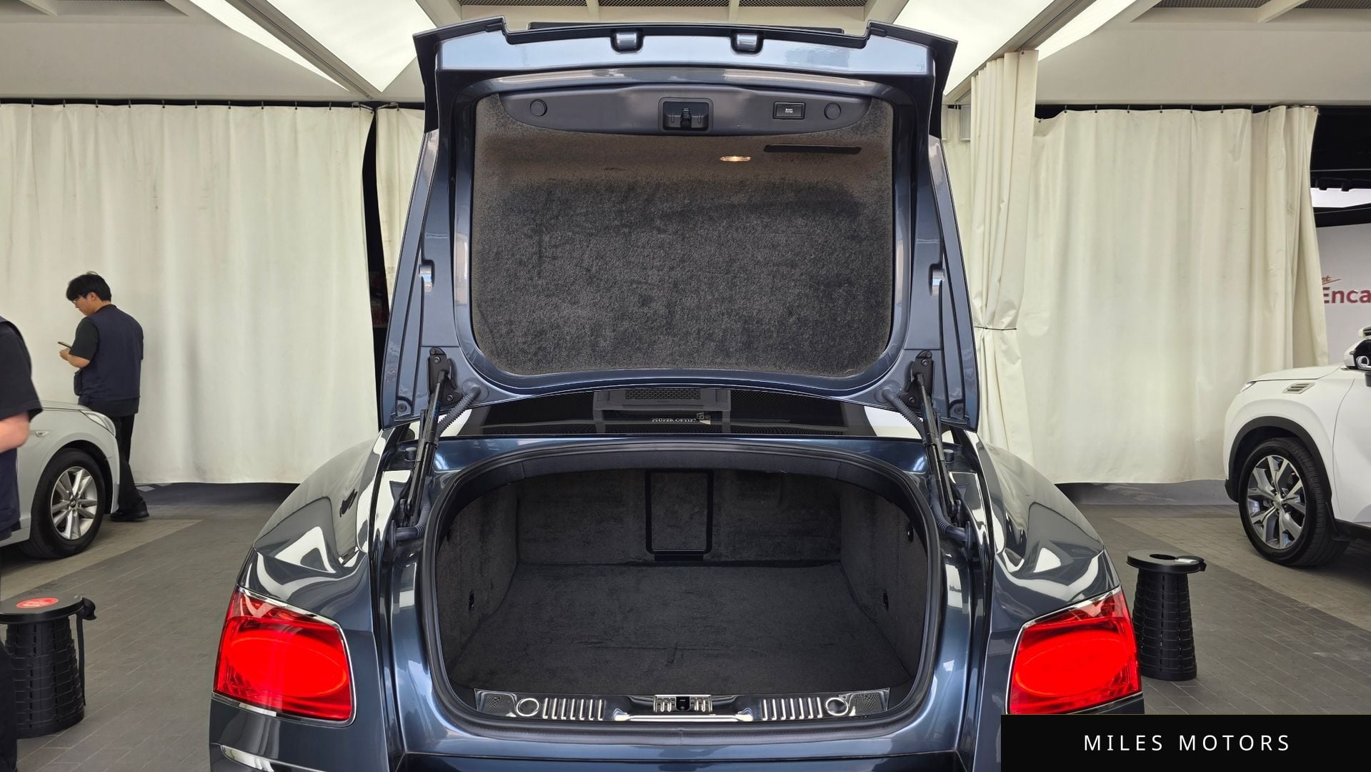 Bentley 플라잉스퍼 2015 — миниатюра 20
