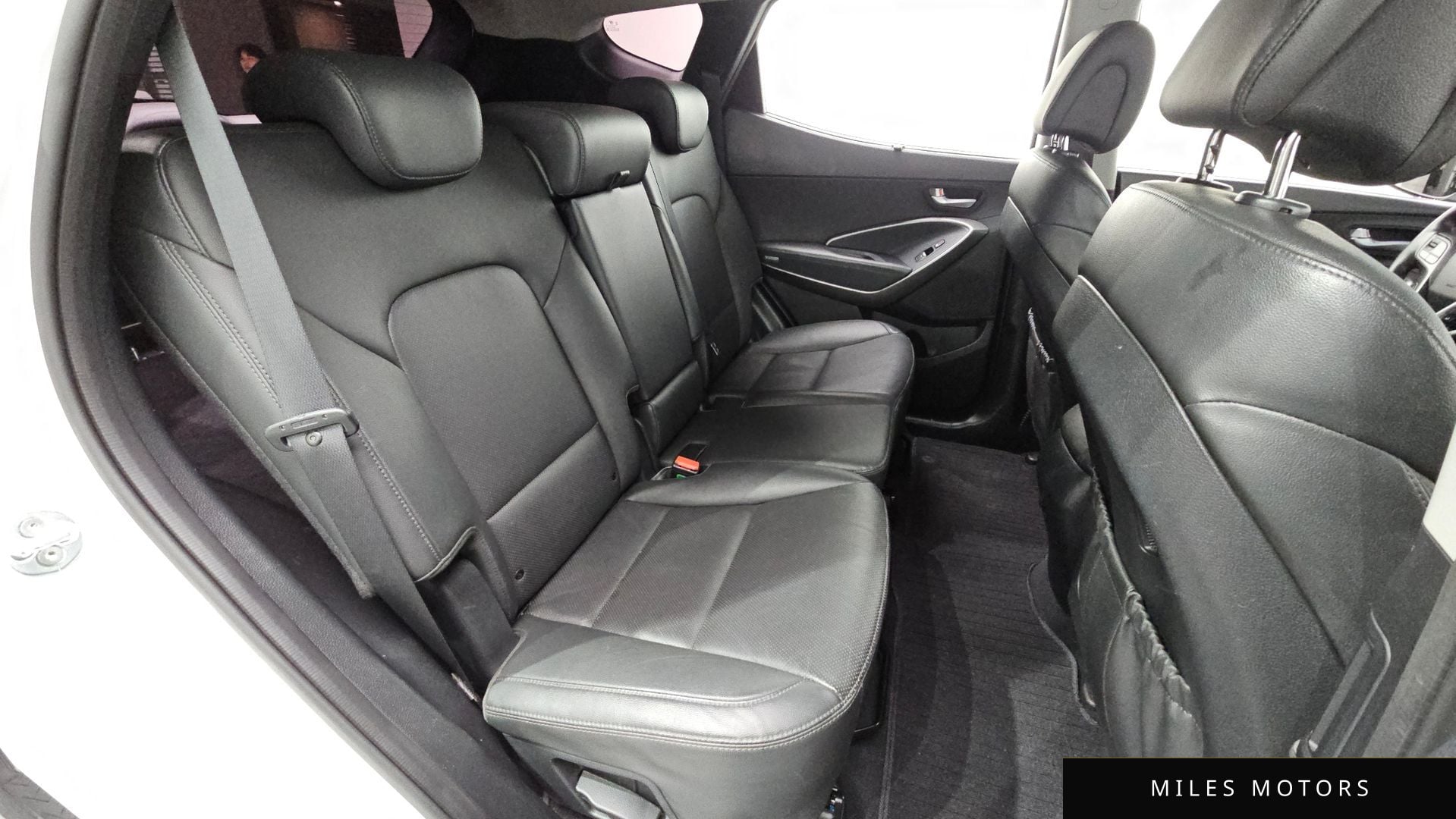 Hyundai Santafe 2018 — миниатюра 25