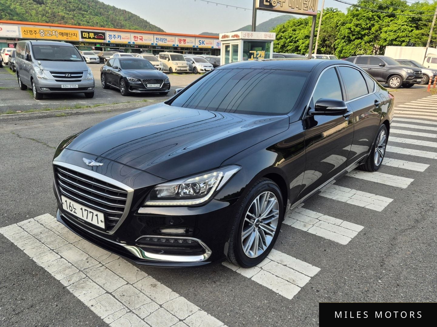 Genesis G80 2017 — фото 1 из 12
