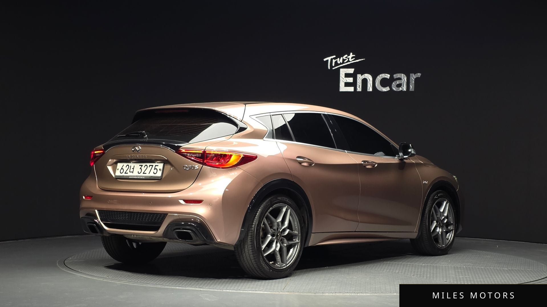 Infiniti Q30 2017 — миниатюра 2