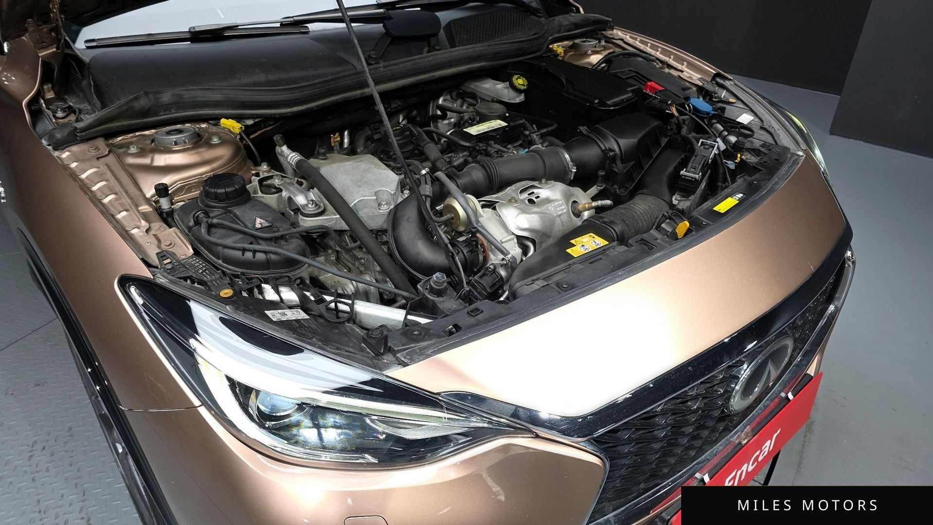 Infiniti Q30 2017 — миниатюра 9