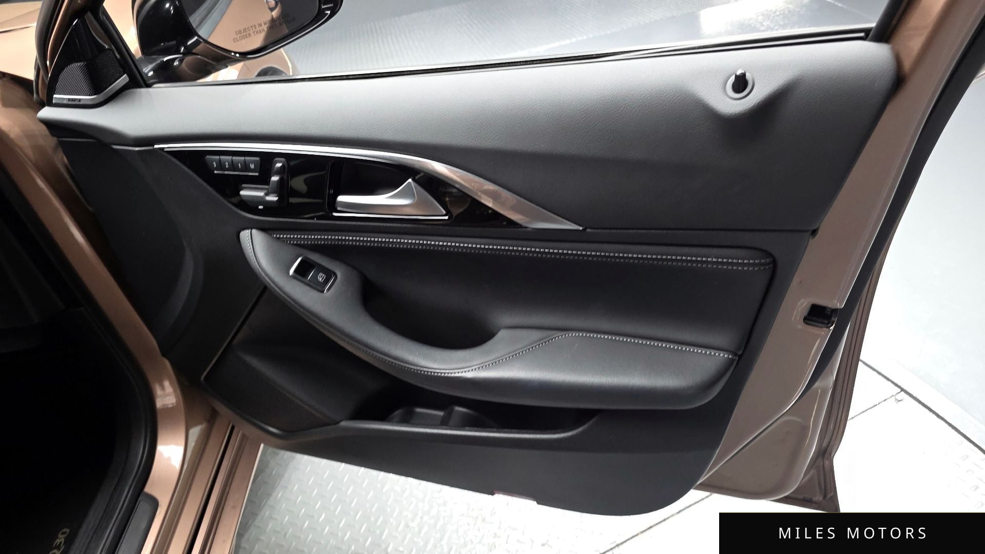 Infiniti Q30 2017 — миниатюра 14