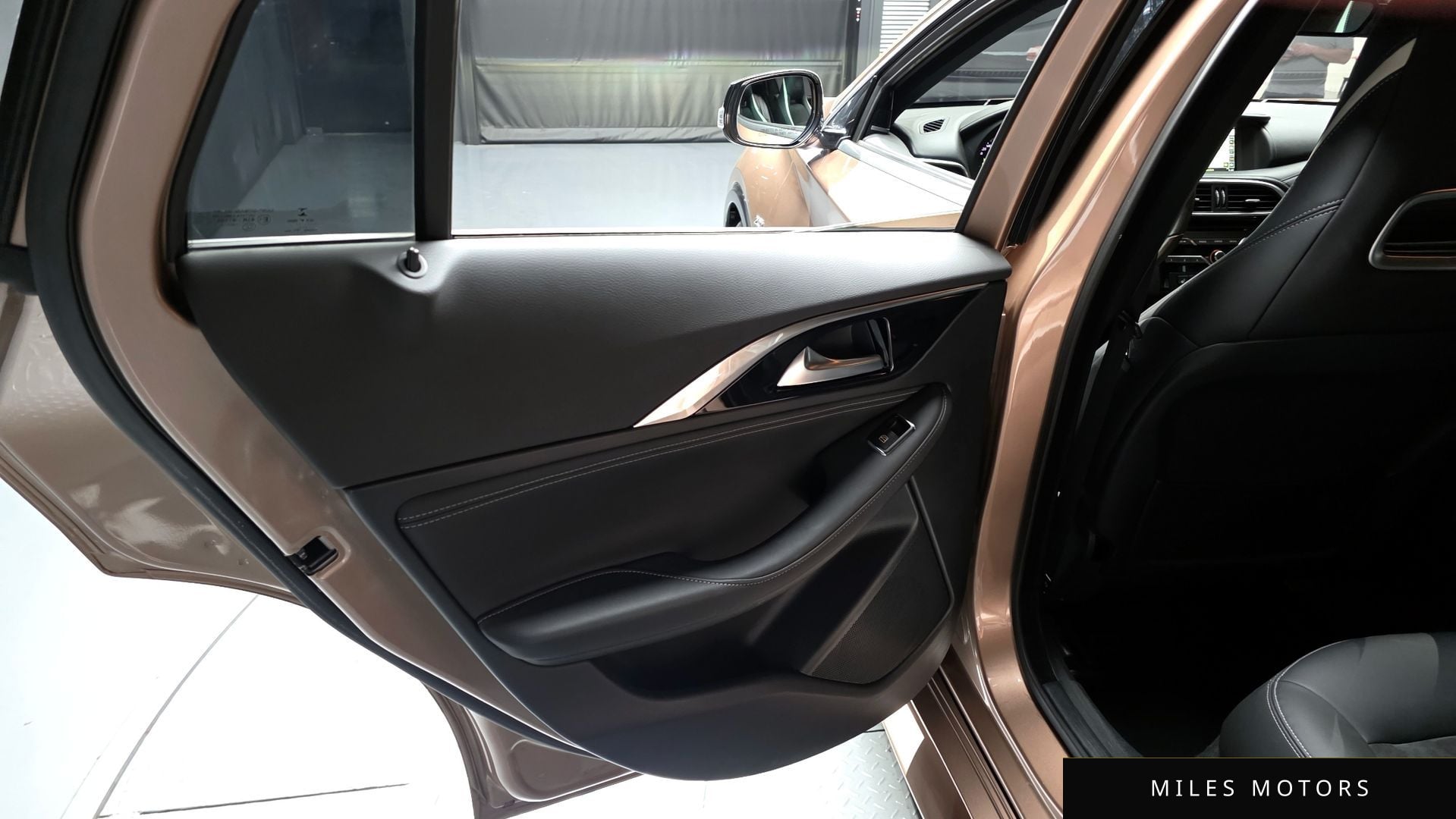 Infiniti Q30 2017 — миниатюра 15