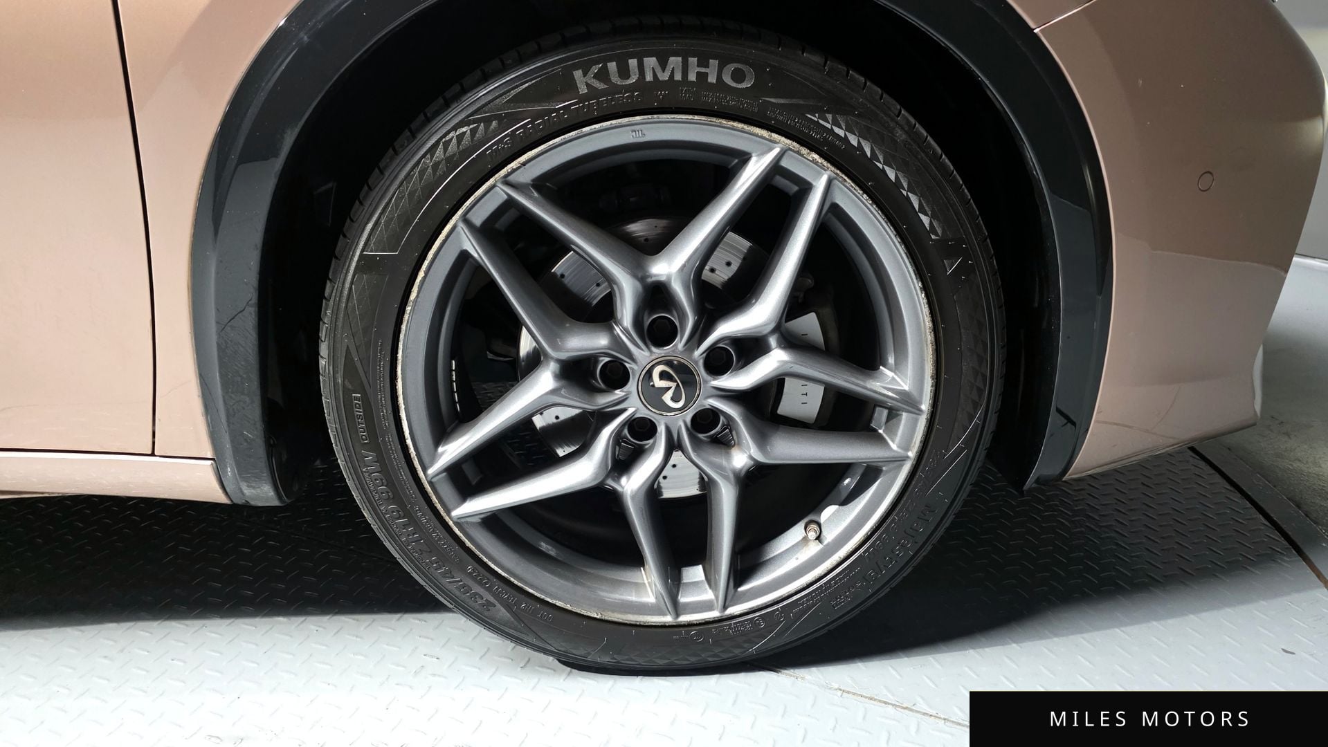 Infiniti Q30 2017 — миниатюра 29