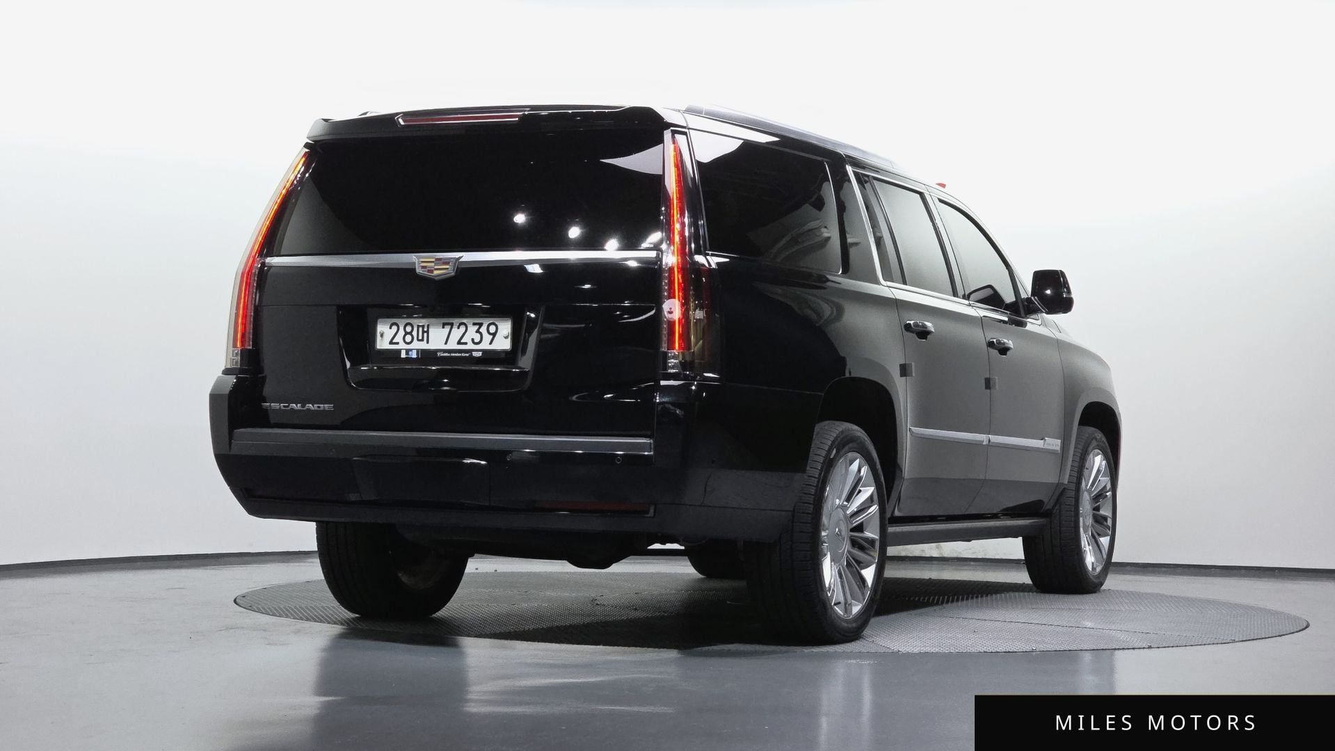 Cadillac Escalade 2018 — миниатюра 2