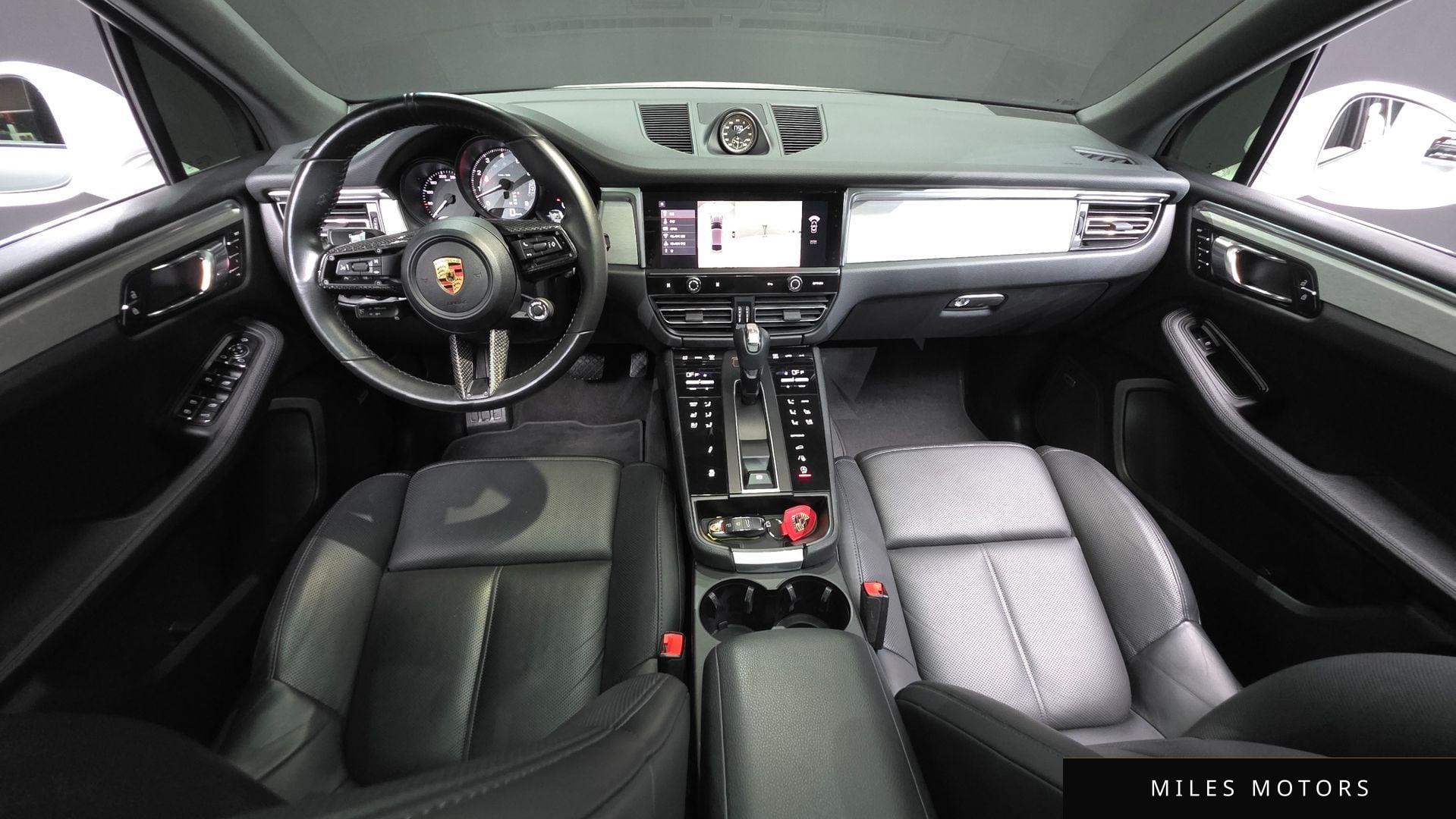 Porsche Macan 2022 — миниатюра 9
