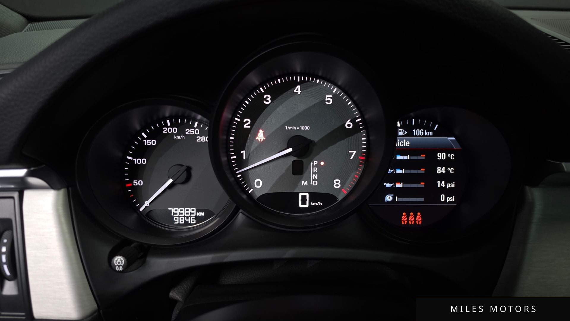 Porsche Macan 2022 — миниатюра 10