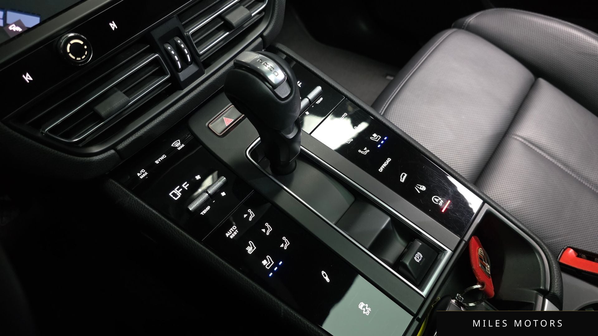 Porsche Macan 2022 — миниатюра 11