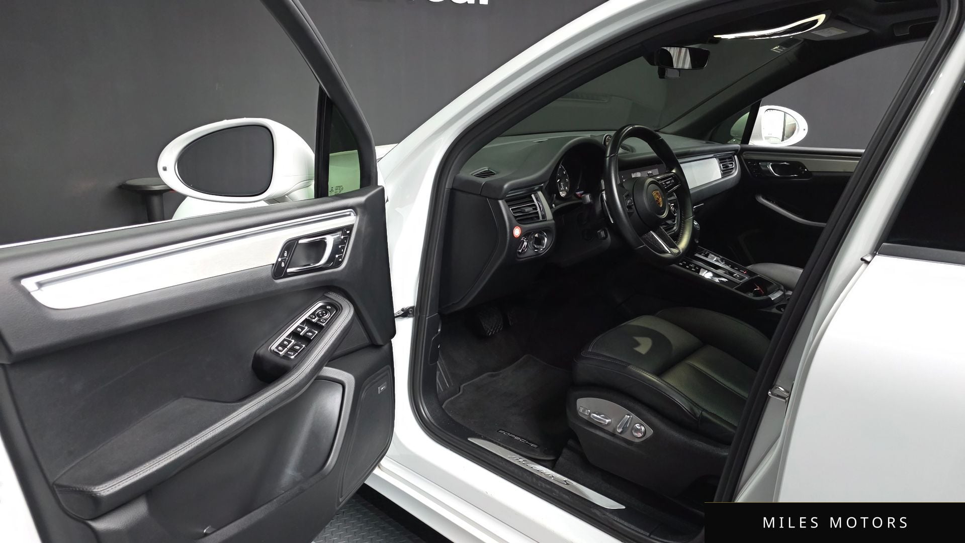 Porsche Macan 2022 — миниатюра 12
