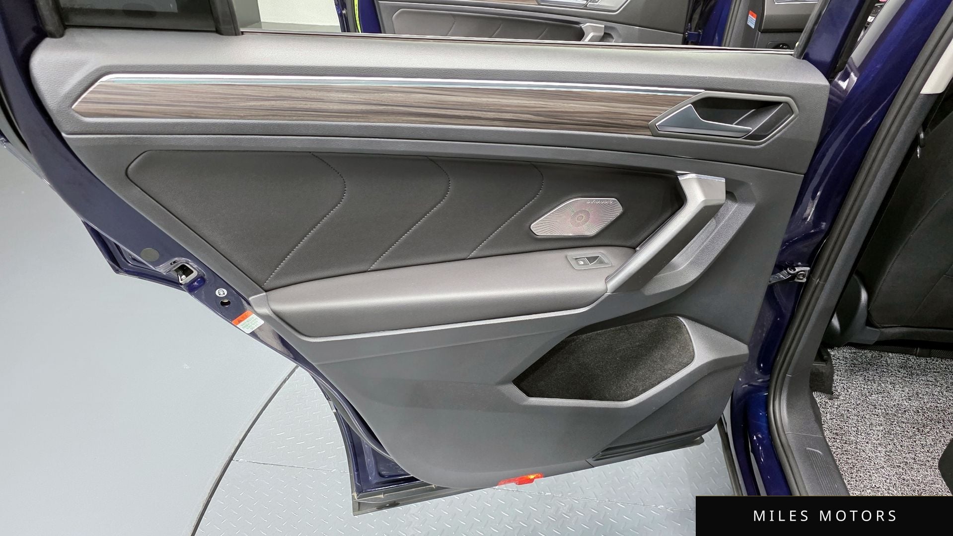 Volkswagen 티구안 올스페이스 2023 — миниатюра 15