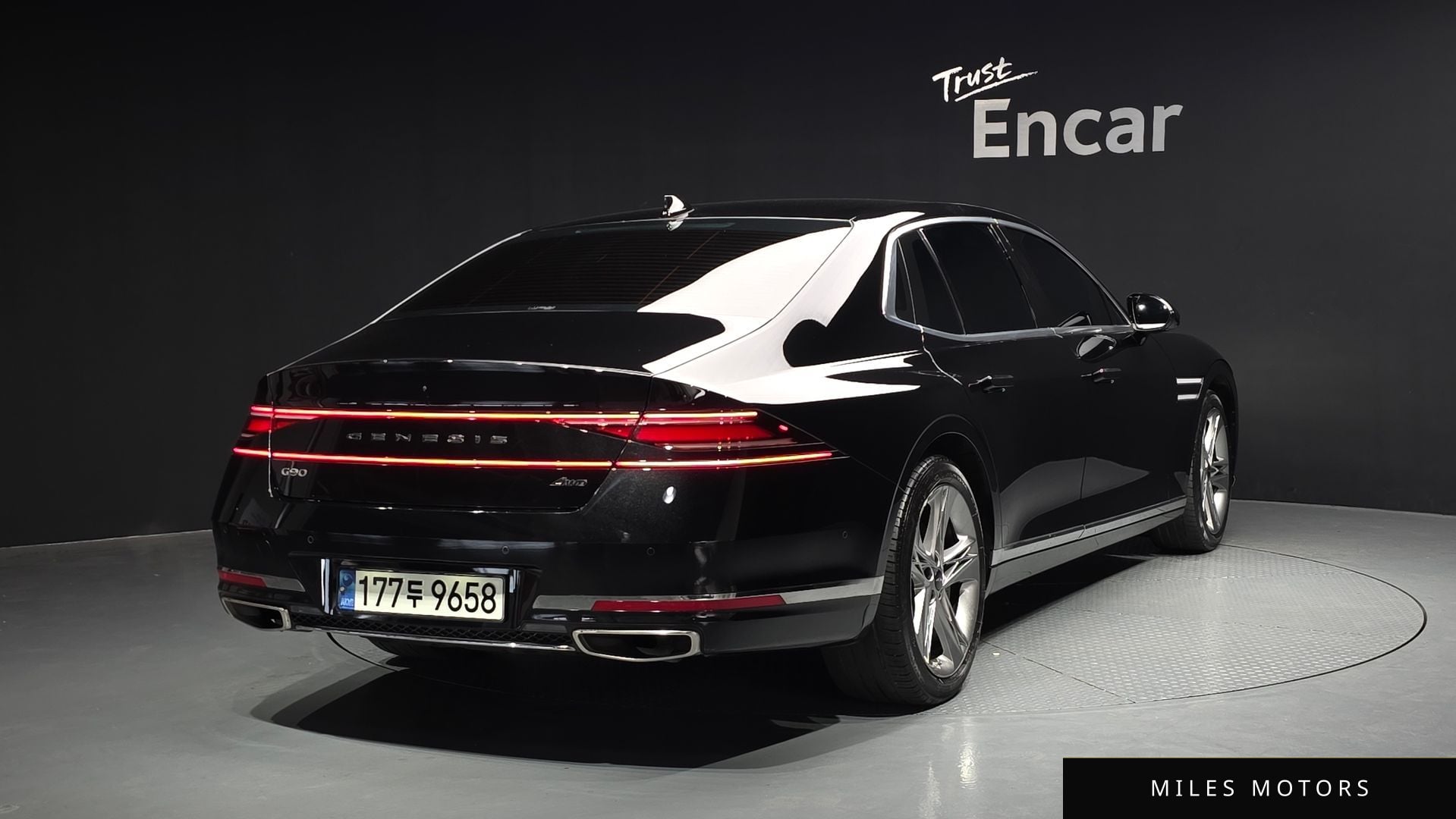 Genesis G90 (RS4) 2022 — миниатюра 2