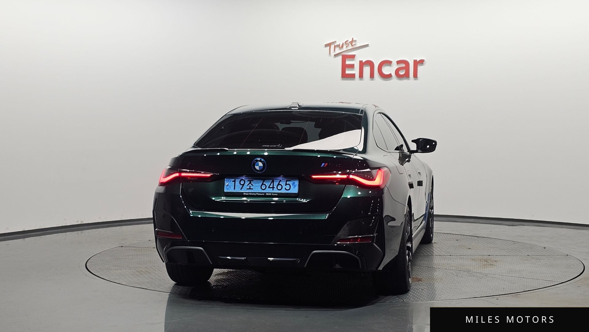 BMW i4 2024 — миниатюра 3