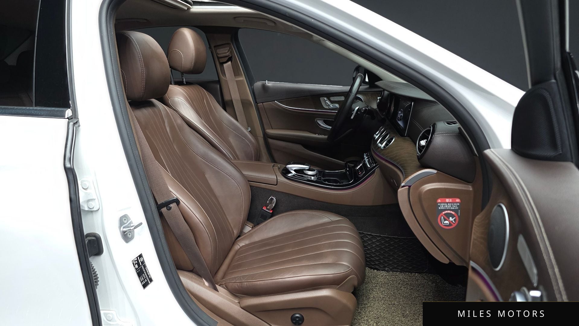 Mercedes-Benz E-Class W213 2017 — миниатюра 12