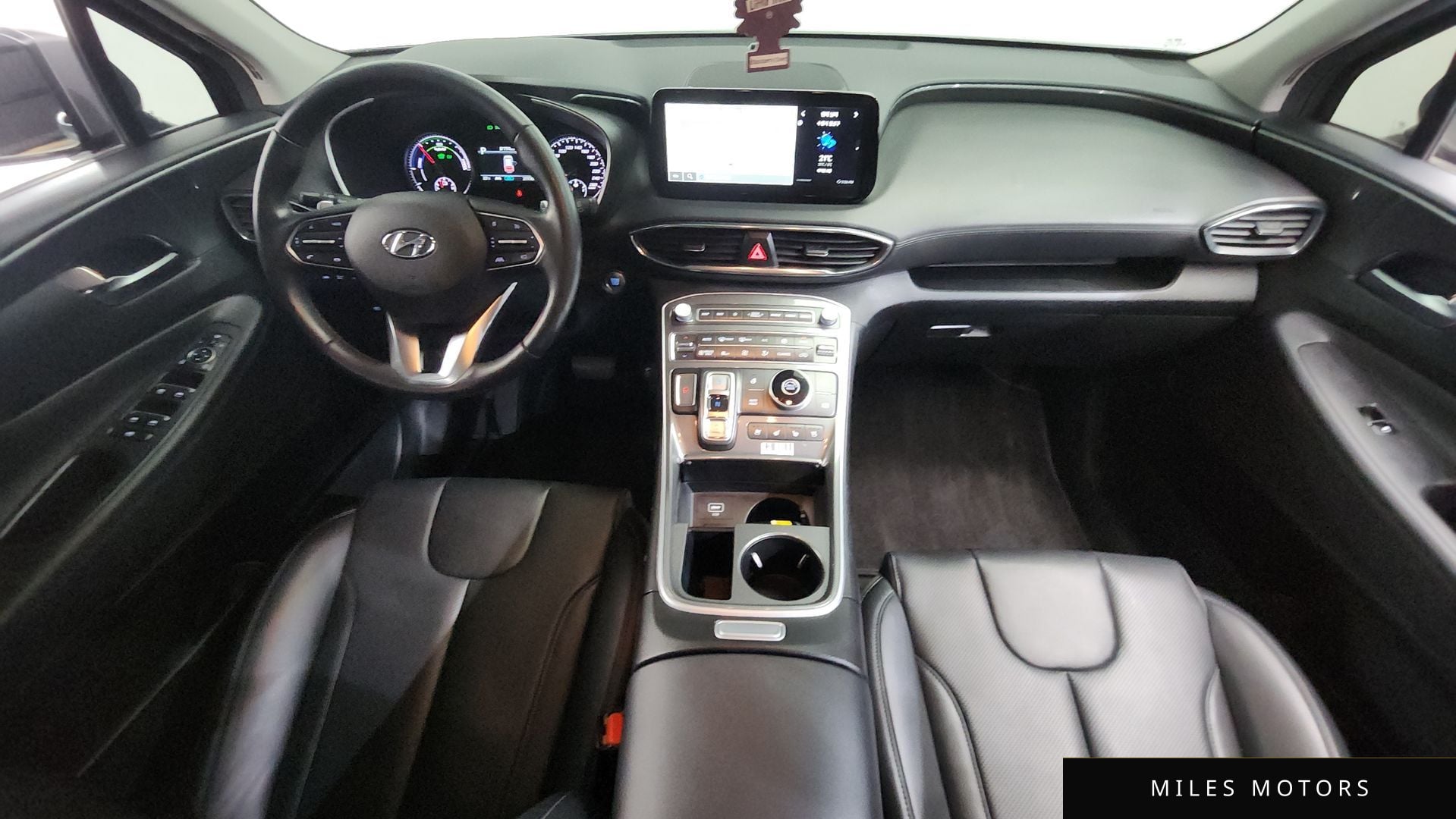 Hyundai Santafe 2022 — миниатюра 9