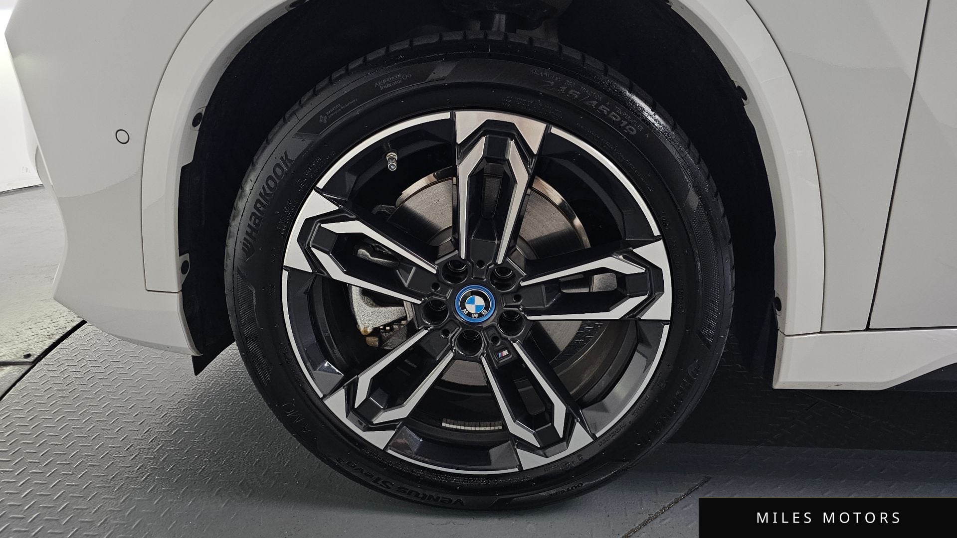 BMW iX1 (U11) 2025 — миниатюра 5