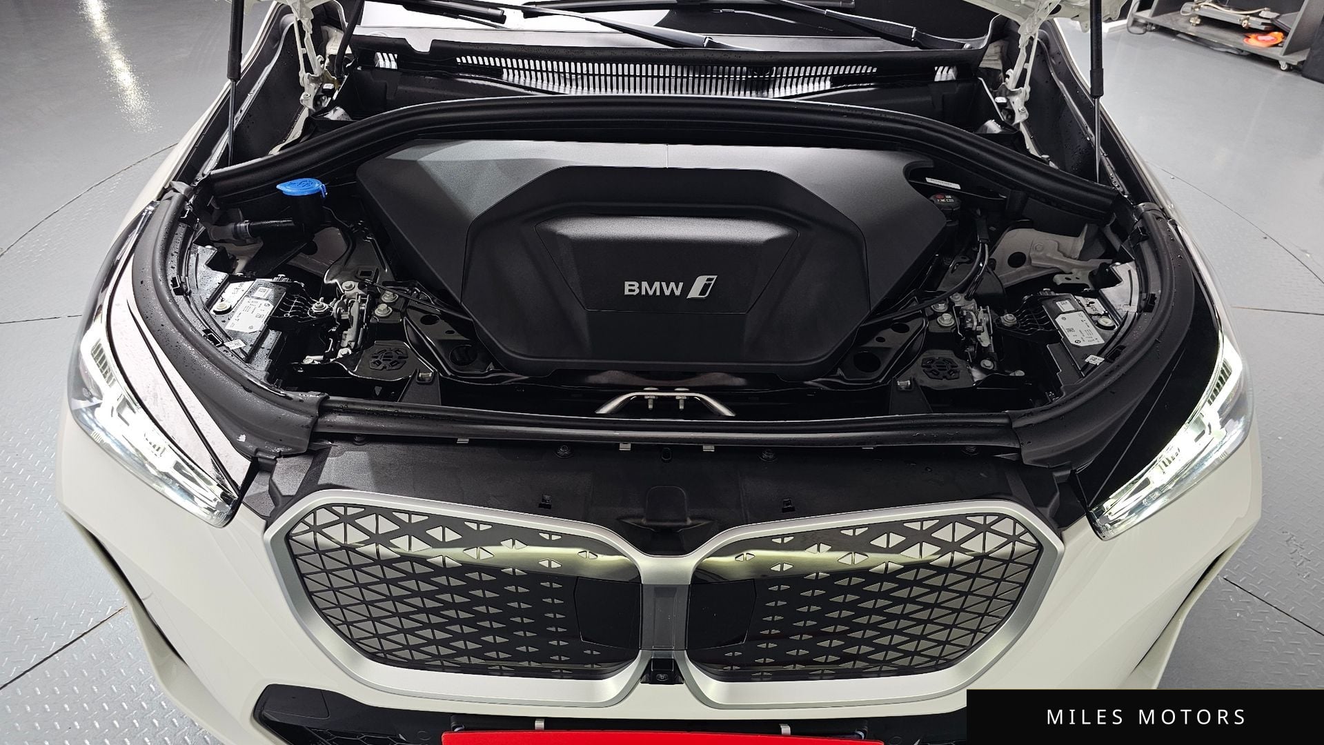 BMW iX1 (U11) 2025 — миниатюра 6