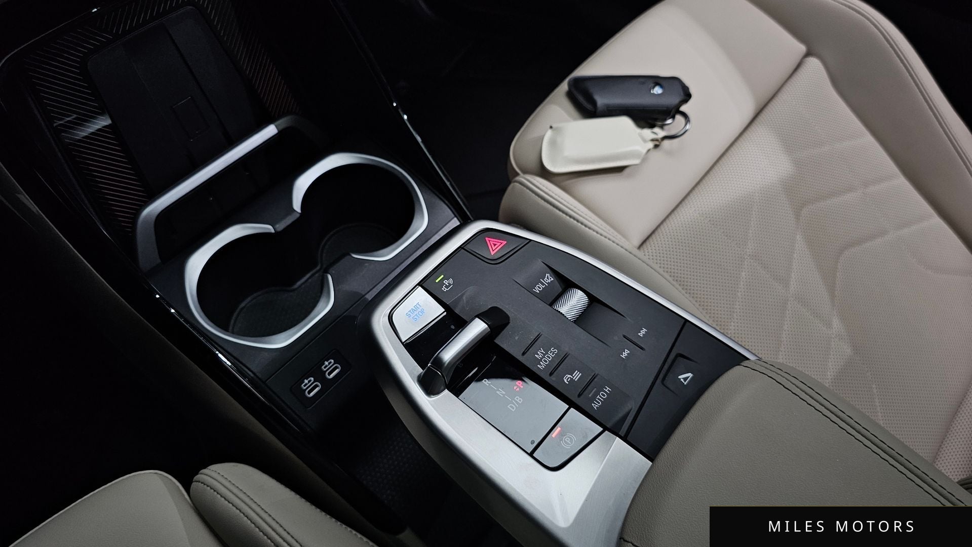 BMW iX1 (U11) 2025 — миниатюра 12