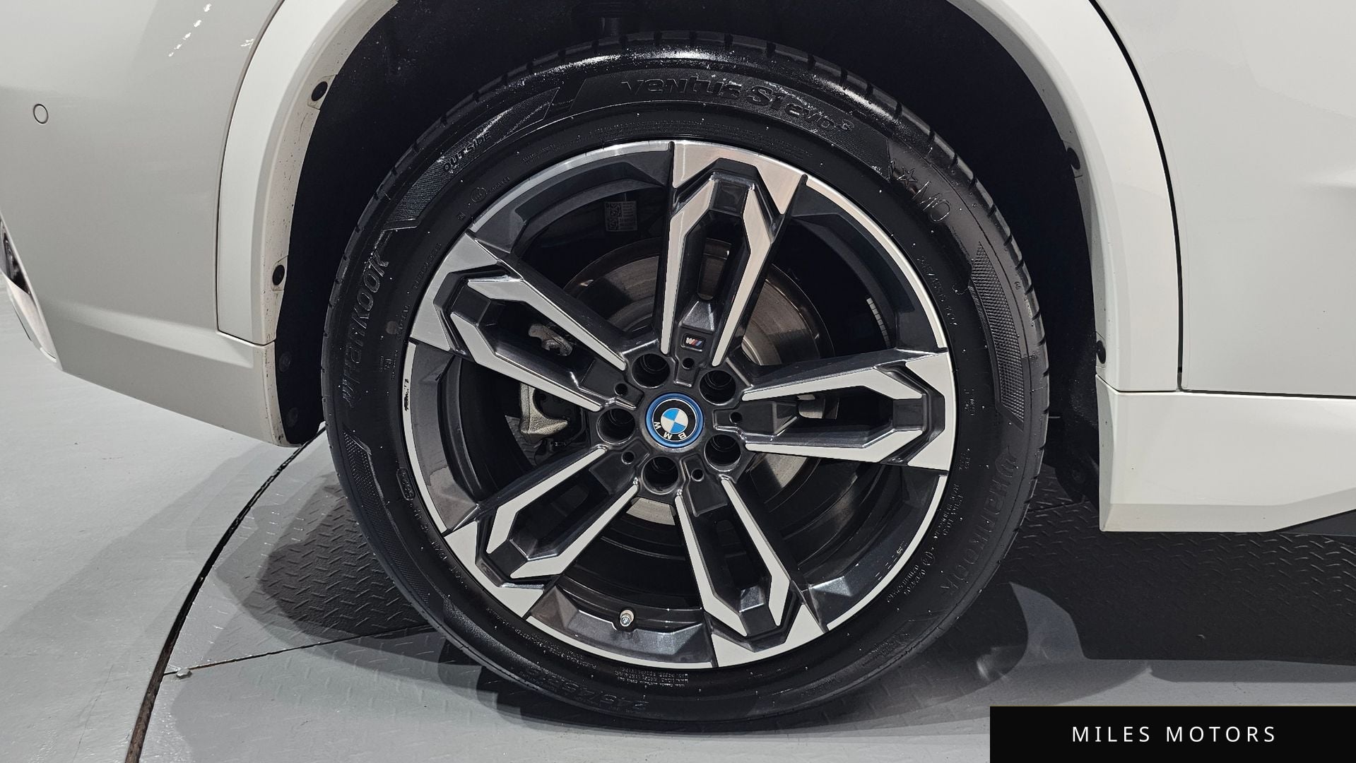 BMW iX1 (U11) 2025 — миниатюра 7
