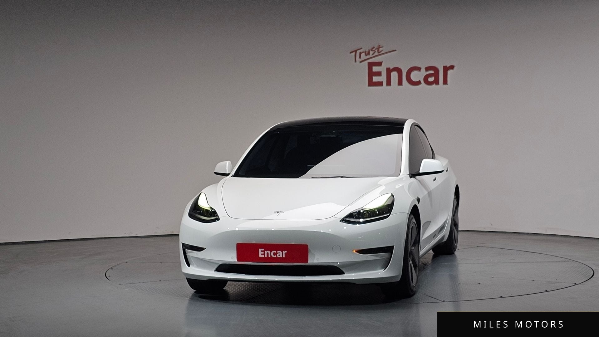Tesla 모델 3 2022 — миниатюра 3