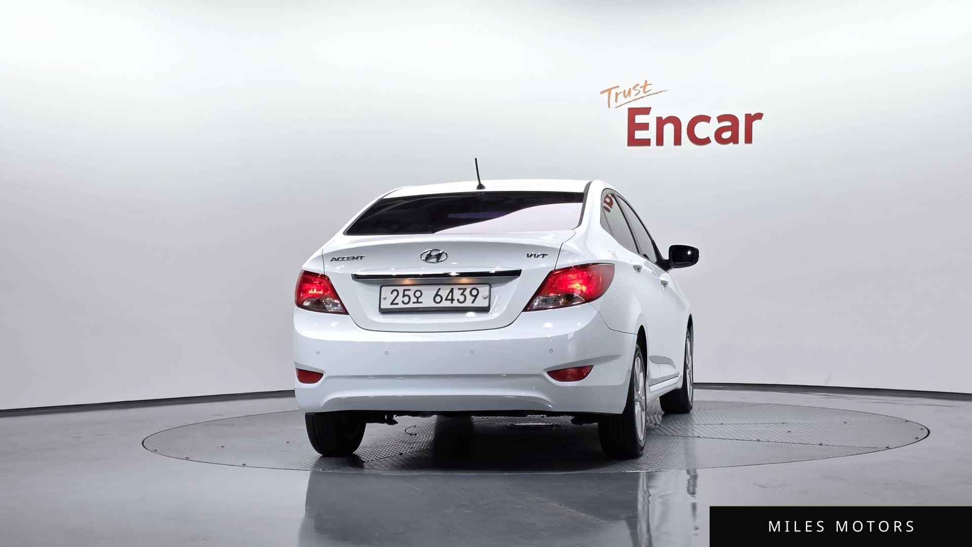 Hyundai Accent 2015 — миниатюра 3