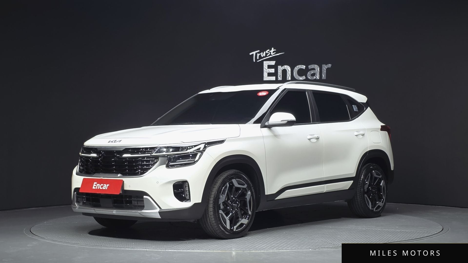 Kia Seltos 2023 — фото 1 из 12