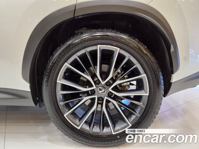 Лексус NX350h 2024 — миниатюра 6