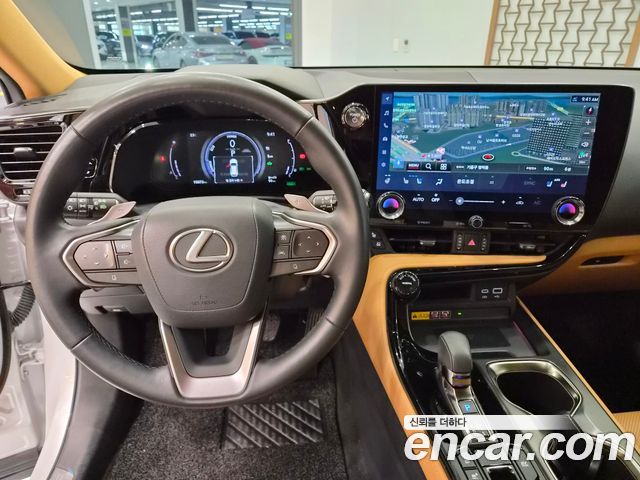 Лексус NX350h 2024 — миниатюра 19