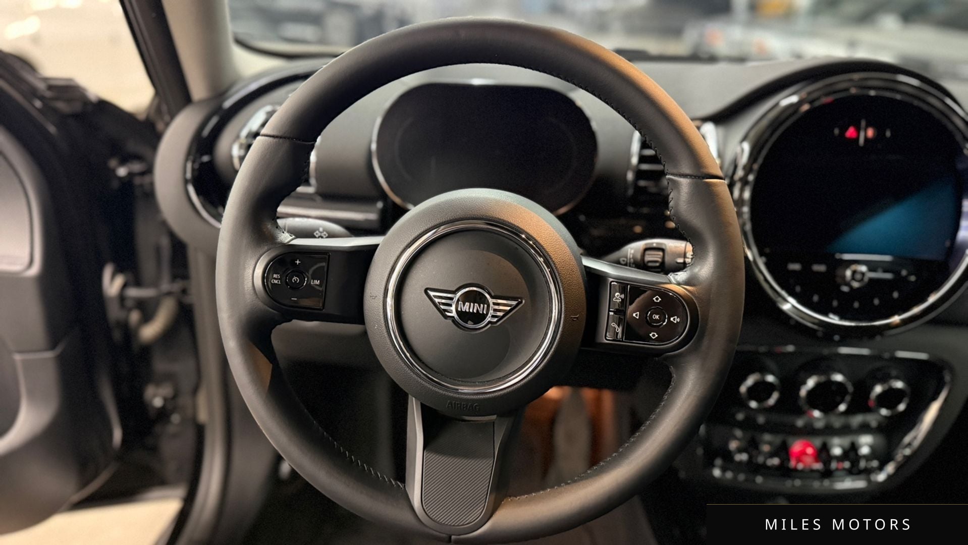 MINI Clubman 2022 — миниатюра 11