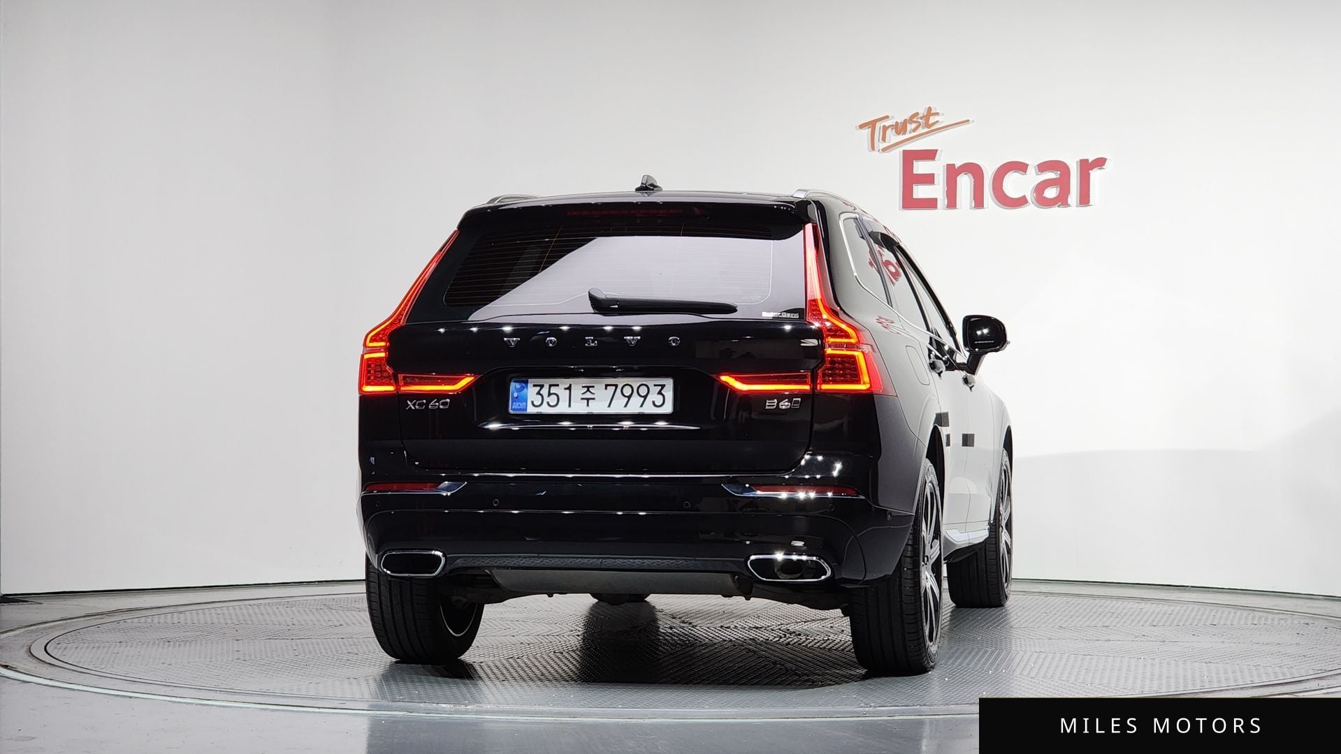 Volvo XC60 2021 — миниатюра 3