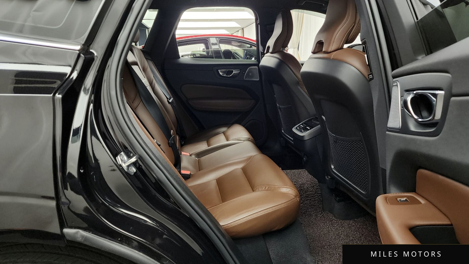 Volvo XC60 2021 — миниатюра 18