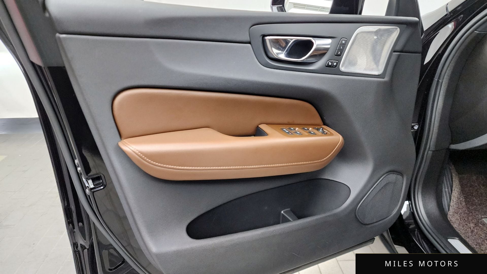 Volvo XC60 2021 — миниатюра 13